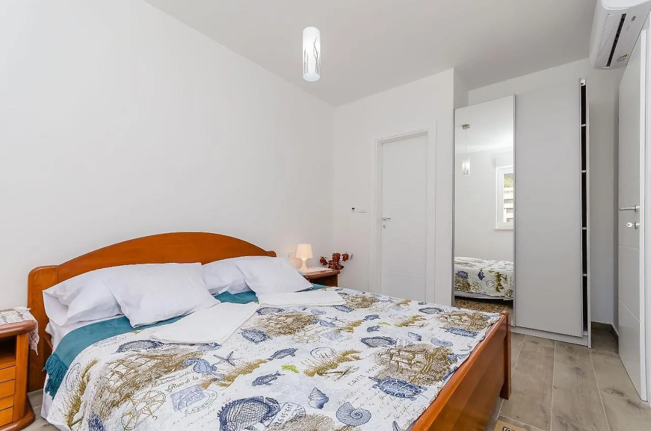 Apartment Rozalia Trogir Croatia