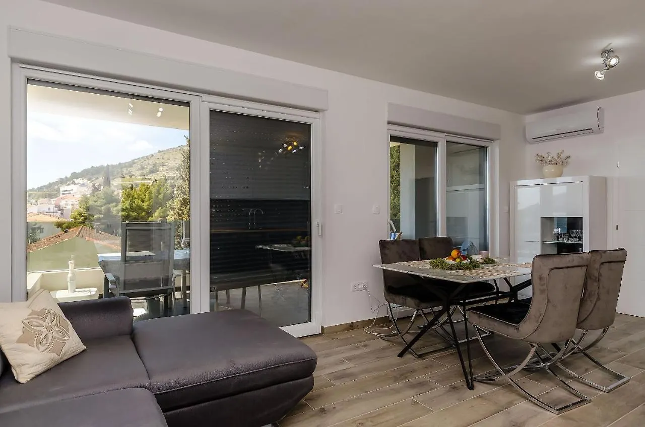Apartment Rozalia Trogir 0*,  Croatia